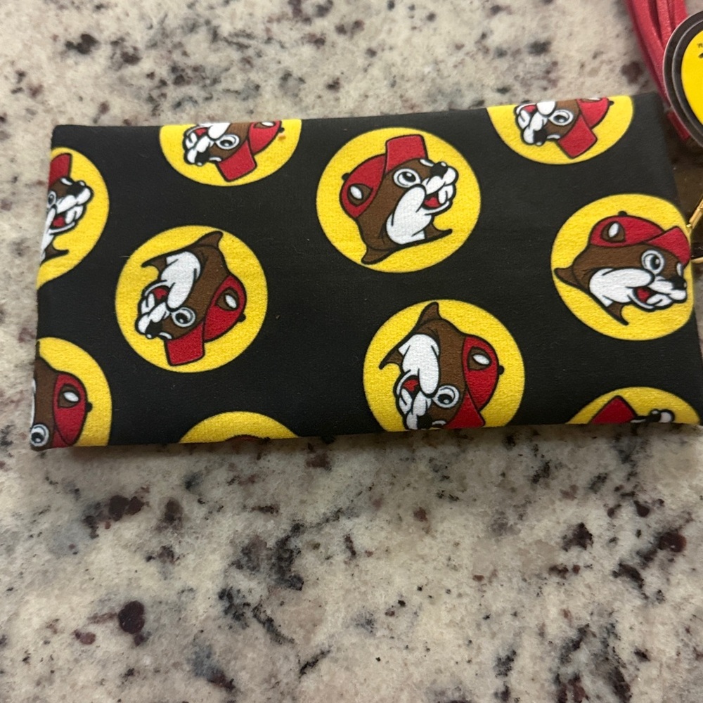 Makeup Junkie Buc-Wes Black and Yellow Dog Print Pouch - Picture 2 of 4